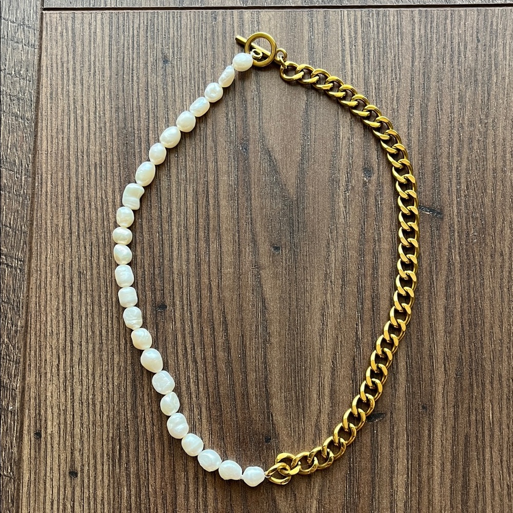 Freshwater Pearl and Curb Chain Necklace